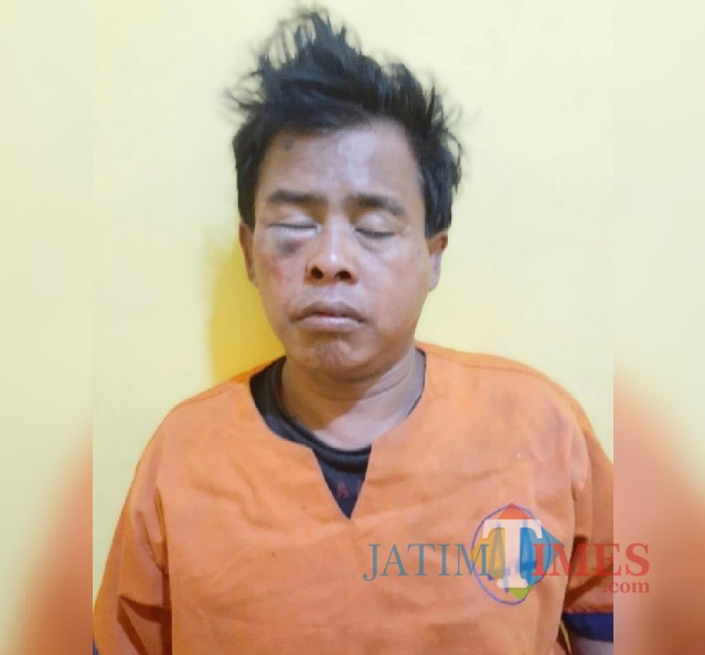 Abdul Azis, pelaku pencurian motor asal Silo, Jember, kini mendekam di tahanan Polsek Tegalsari.