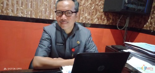 Kepala BPBD Kabupaten Sumenep, Abd Rahman Riadi saat ditemui di ruang kerjanya (Foto: Syaiful / JatimTIMES)