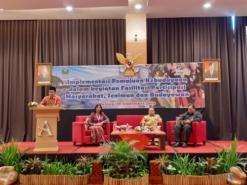 Suasana sosialisasi Implementasi Pemajuan Kebudayaan dalam Kegiatan Fasilitasi Partisipasi Masyarakat, Seniman dan Budayawan oleh Disbudpar Kota Malang (Arifina Cahyanti Firdausi/MalangTIMES)