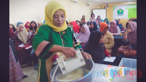 Pemerintah Kota Malang memanfaatkan DBHCHT untuk membuat pelatihan keterampilan usaha bagi masyarakat. (Foto: Nurlayla Ratri//MalangTIMES)