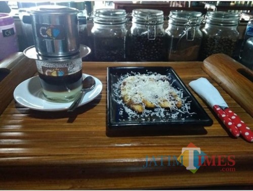 Pisang Keju Coklat andalan CoffeeTimes, bikin lumer dimulut (Dokumentasi Cofee Times)
