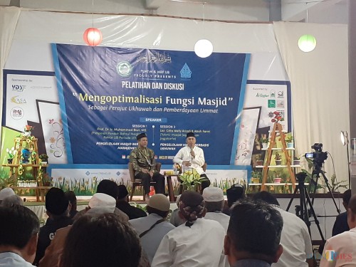 Suasana pelatihan dan diskusi Mengoptimalisasi Fungsi Masjid,di Masjid Raden Patah Universitas Brawijaya Malang. (Arifina Cahyanti Firdausi/MalangTIMES)