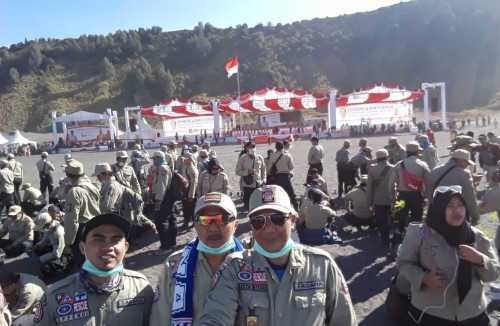 Koordinator Tagana Kota Malang Djoko Anung Prayitno (tengah) saat mengikuti Jambore Tagana se-Indonesia. (istimewa)