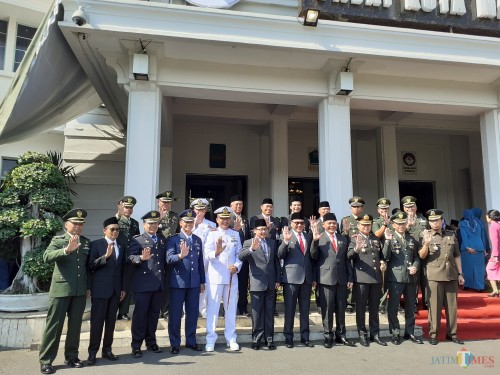 Suasana peringatan upacara Hari Kesaktian Pancasila di Balai Kota Malang, Selasa (1/10). (Arifina Cahyanti Firdausi/MalangTIMES)