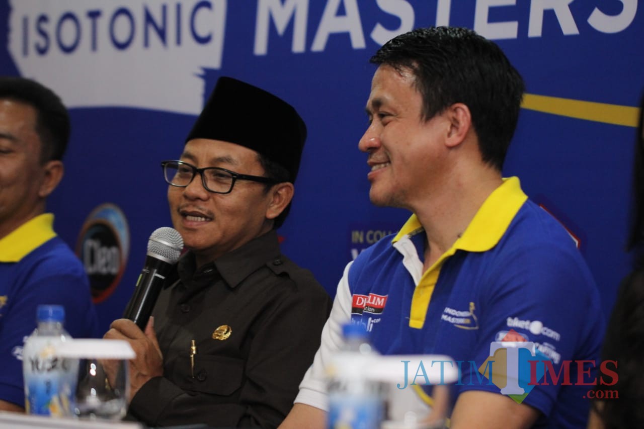 Wali Kota Malang Sutiaji ketika memberikan keterangan pers.