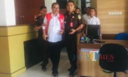 Menindak lanjuti Dugaan kasus penerimaan fee proyek pembangunan oleh Kejari kabupaten Sampang