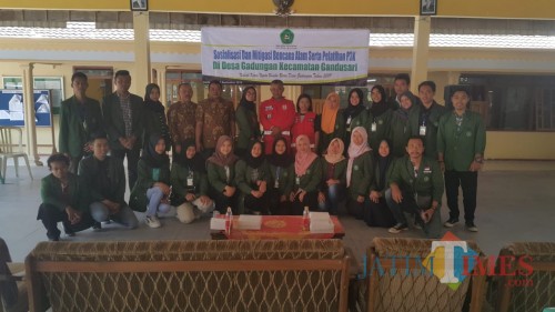 Pelatihan masyarakat tahan bencana sukses digelar mahasiswa KKN Unisba di Desa Gadungan