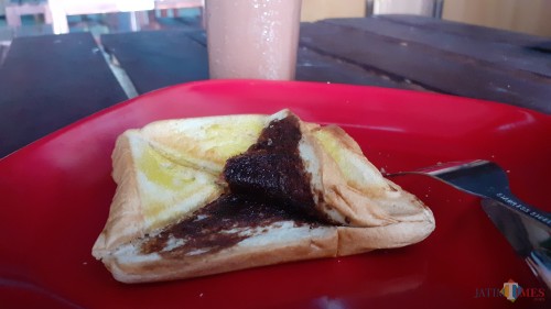 Bikin ngiler, ini dia olahan Roti Bakar Selai Kopi khas Coffee Times (Pipit Anggraeni/MalangTIMES).