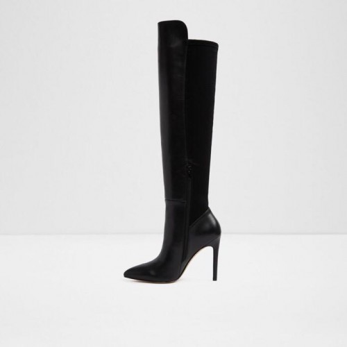 Qoidia Over The Knee Boot Heels. (Foto: istimewa)