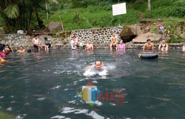 Pemandian Air Panas Alami (PAPA) Songgoriti kembali dipersoalkan. (dok MalangTimes)