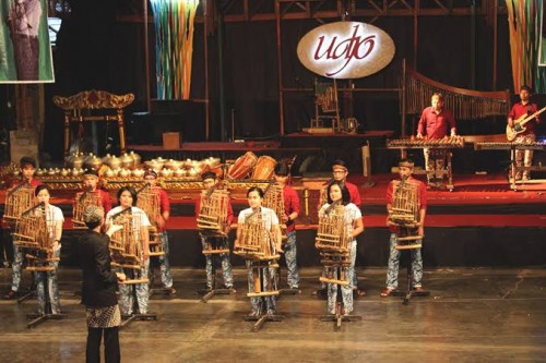 Saung Angklung Udjo yang ada di Bandung Propinsi Jawa Barat