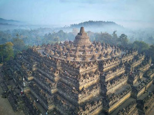 Candi Borobudur menjadi destinasi wisata super prioritas 2020 dan akan digelontor anggaran triliunan rupiah oleh pemerintah pusat (Ist)