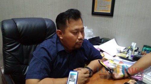 Kasatreskrim Polres Jember AKP Yadwivana Jumbo Qontas saat dikonfirmasi wartawan. (foto : Moh. Ali Makrus / Jatim TIMES)
