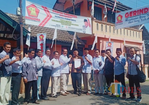 Ayik Suhaya mendaftar bacawali Kota Pasuruan