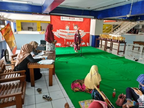 Salah satu peserta saat tampil dengan menghafal doa sehari-hari (Hendra Saputra)