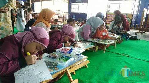 Suasana Lomba Anak Ceria se Malang Raya (Hendra Saputra)