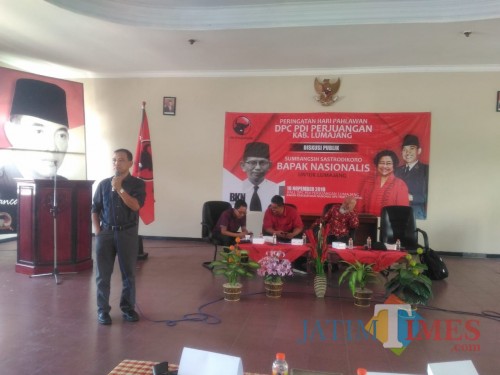 Diskusi Publik tentang R. Sastrodikoro di Aula DPC PDI Perjuangan (Foto : Moch. R. Abdul Fatah / Jatim TIMES)