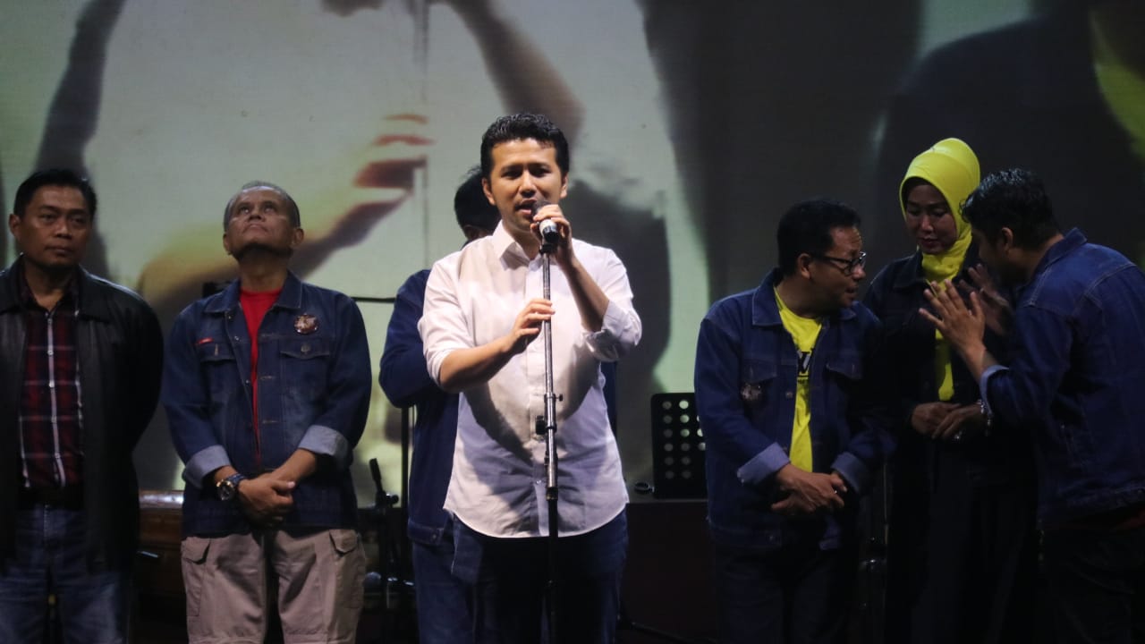 Wakil Gubernur Jawa Timur Emil Elestianto Dadak saat hadir dalam acara Grand Show Festival Mbois (Humas Pemkot Malang for MalangTIMES).