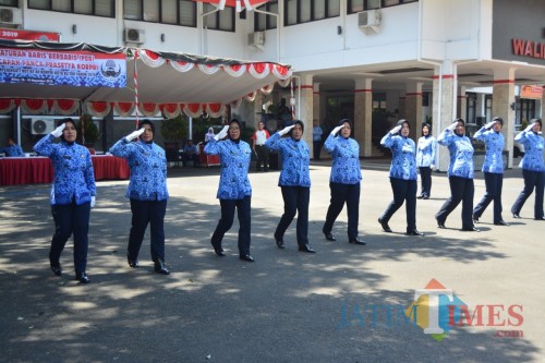 PNS Kodim 0808/Blitar ikuti lomba baris berbaris HUT Korpri
