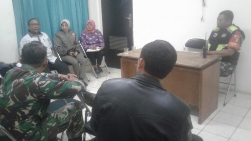 UPT Rusunawa saat melakukan briefing sebelum pentertiban bersama unsur terkait (UPT Rusunawa)