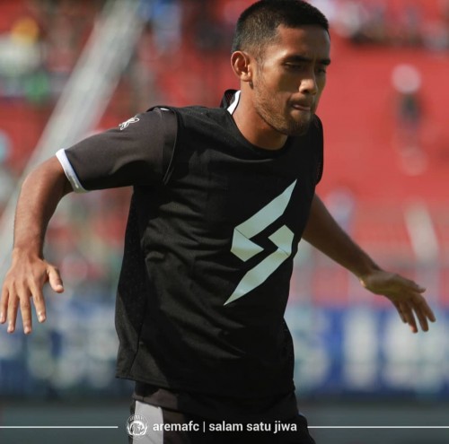 Bek sayap muda Arema FC, Agil Munawar (official Arema FC)