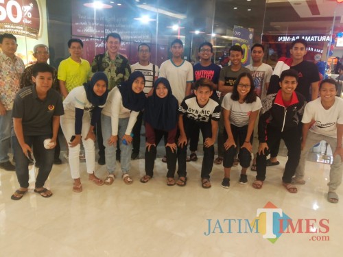 Tim Bulu Tangkis Jatim