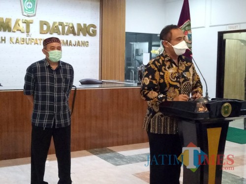 Dr. Bayu Wibowo Ignasius, Kepala Dinas Kesehatan Lumajang dan Direktur RS. dr. Haryoto Lumajang(Foto : Moch. R. Abdul Fatah / Jatim TIMES)
