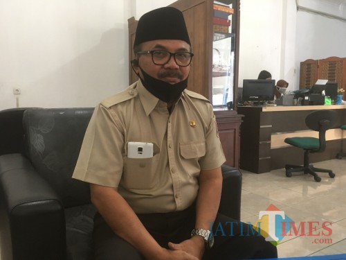 Kepala Bapenda Kabupaten Malang, Dr Purnadi saat menjelaskan potensi pajak restoran (Foto : Ashaq Lupito / MalangTIMES)