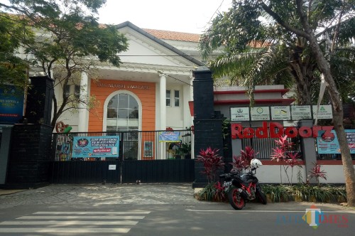 Gedung SMKN 4 Malang tampak depan. (Foto: Ima/MalangTIMES)