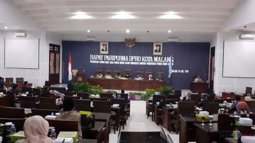 Sidang Paripurna DPRD Kota Malang (Pipit Anggraeni/MalangTIMES)