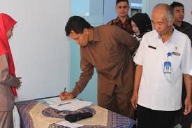 Plt Kadinkop dan UMKM Tulungagung, Sunaryo (baju putih) (ist)