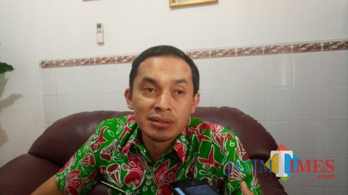 Seketaris Disdik Kota Blitar, Dindin Alinurdin