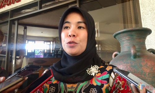 komisioner KPU Kota Batu Marlina. (Foto: Irsya Richa/MalangTIMES)