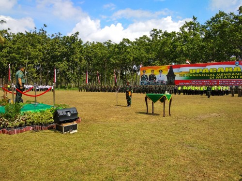 Upacara penutupan TMMD di Desa Karangbendo, Kecamatan Ponggok, Kabupaten Blitar.(Foto : Malik Naharul/BlitarTIMES)
