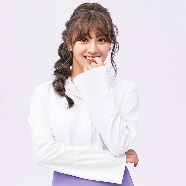 Jihyo saat memiliki gaya rambut Fishtail. (Foto: istimewa)
