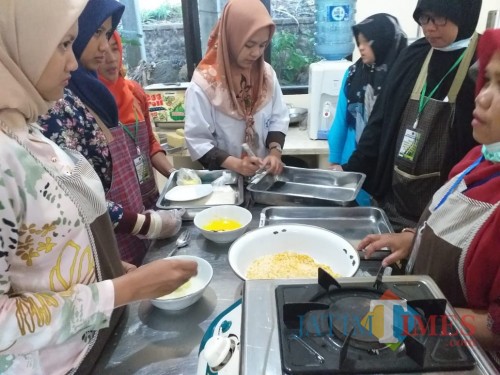Bimtek produk olahan daging sukses digelar Dinas Peternakan dan Perikanan Kabupaten Blitar di Kota Batu