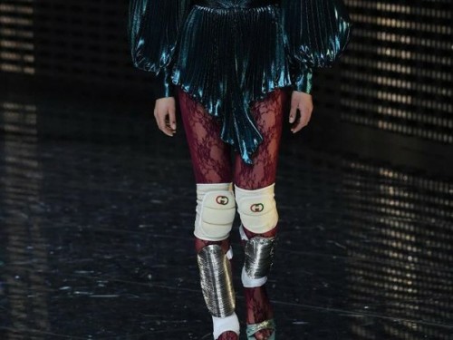 Koleksi Fall 2019 Gucci bantalan lutut aksesori (Foto: Istimewa)