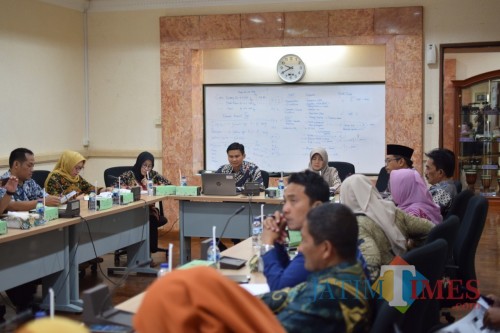 Tim TPID Kota Kediri saat gelar rapat koordinasi. (eko Arif s /JatimTimes)