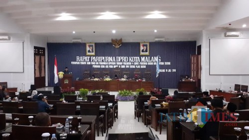 Sidang Paripurna DPRD Kota Malang (Pipit Anggraeni/MalangTIMES)