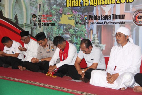 Doa kebangsaan digelar Polres Blitar sambut HUT RI ke 74.(Foto : Aunur Rofiq/BlitarTIMES)