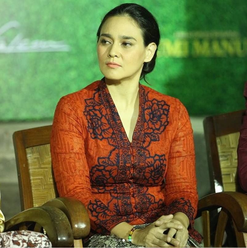 Sha Ine Febriyanti sukses perankan Nyi Ontosoroh, karakter dalam novel Bumi Manusia karya Pramoedya Ananta Toer (nova.grid.id)