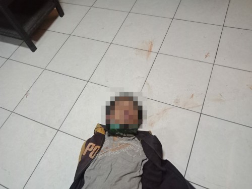 Seorang pria yang diduga terroris
