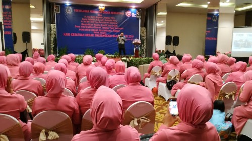 Acara Penyuluhan Kesehatan organ Kewanitaan yang digelar oleh Bhayangkari cabang Jember (foto : istimewa / Jatim TIMES)