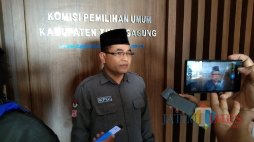 Ketua KPU Tulungagung Mustofa (foto : Joko Pramono/Jatim Times)