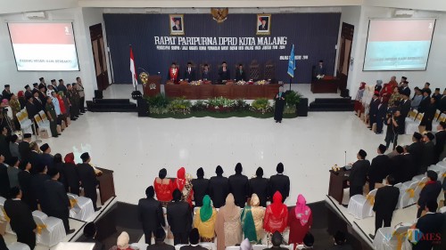 Suasana penetapan anggota DPRD Kota Malang periode 2019-2024 di Gedung DPRD Kota Malang, Sabtu (23/8/2019) (Pipit Anggraeni/MalangTIMES).