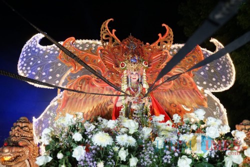 PT Gudang Garam Persembahkan Kisah Dewi Sekartaji pada peringatan HUT Kota Kediri ke-1140. (eko Arif s /JatimTimes)