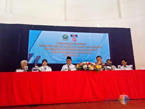 Sosialisasi Implementasi Pendidikan Antikorupsi Dinas Pendidikan Kota Malang 2019. (Foto: Imarotul Izzah/MalangTIMES)