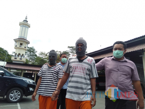 Tersangka Imam saat sesi rilis di ruang Satreskoba Polres Malang (Foto : Ashaq Lupito / MalangTIMES)