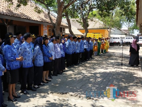 Suasana upacara pisah sambut kepala DLH Kota Malang (Hendra Saputra)