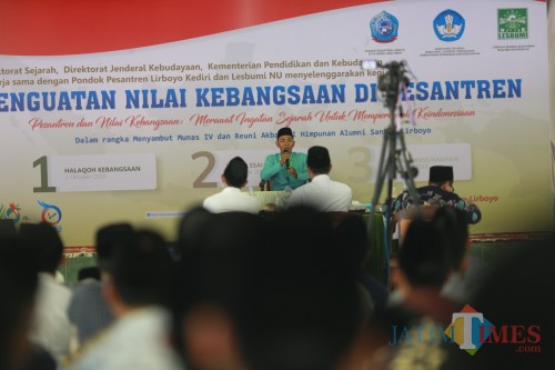 Selain Halaqoh Kebangsaan Dirjen Kemendikbud RI Juga Gelar Lomba Esai. (Foto: Bambang Setioko/JatimTIMES)